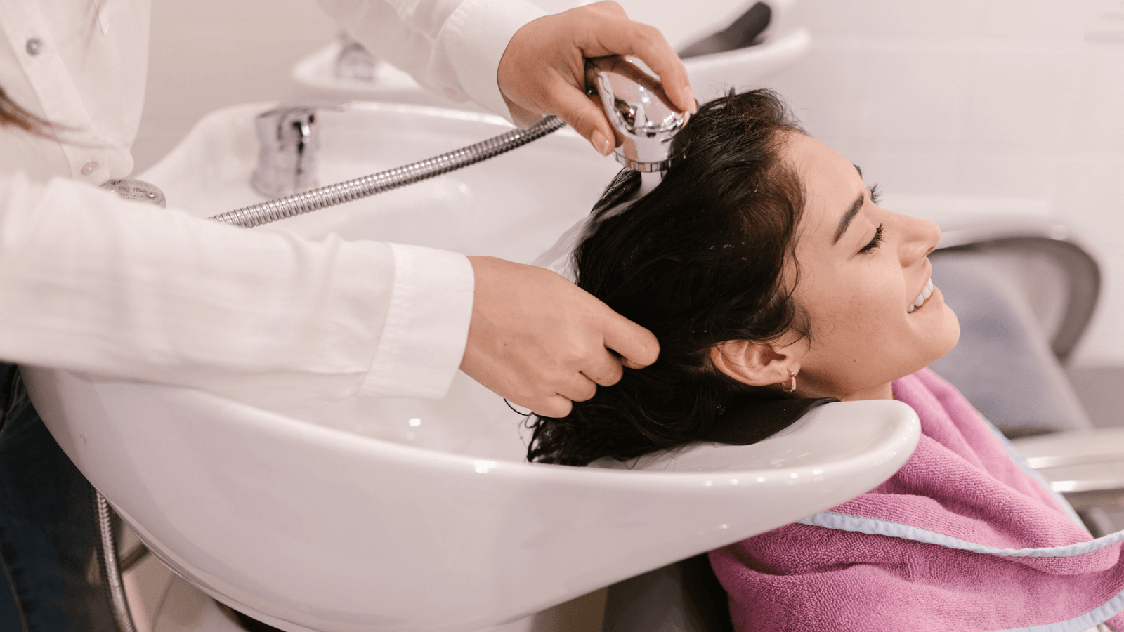 Master the Art of Hyper-Local Content Creation