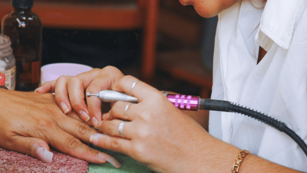 Best Website Builders with Client Review Showcase Widgets for Independent Nail Technicians