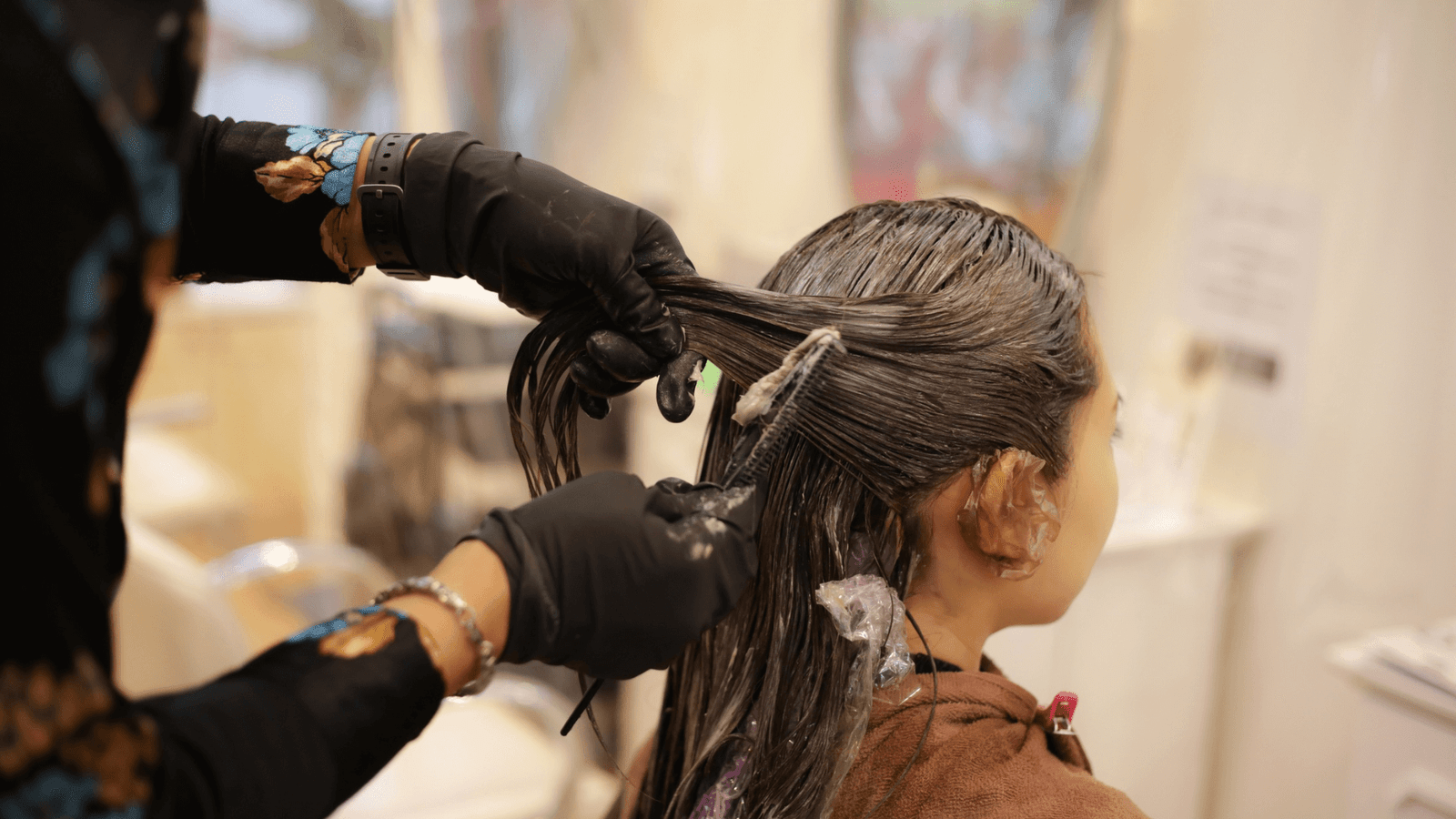 How to setup a chatbot for a hair salon